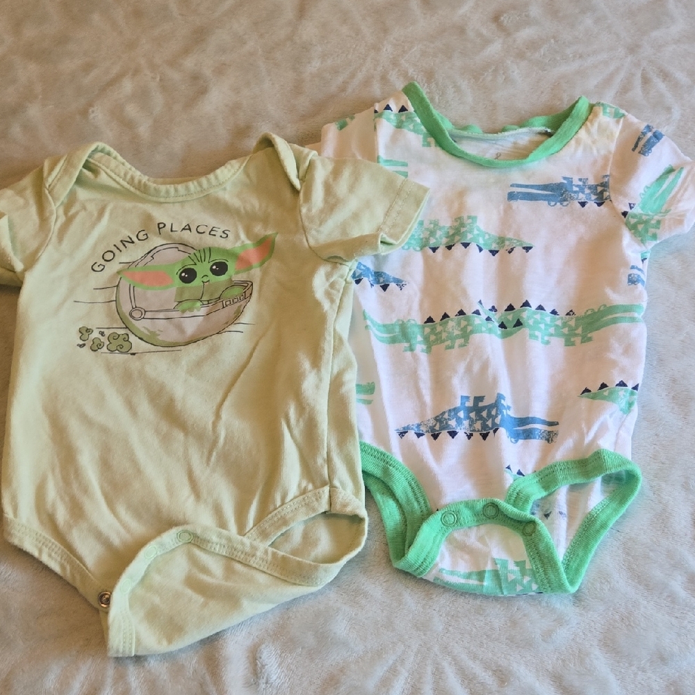 Baby Yoda and Dinosaur Print Onesies Set